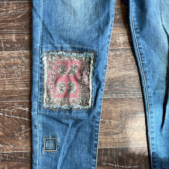 Boyfriend blue jeans with patch work - Picture 3 of 5